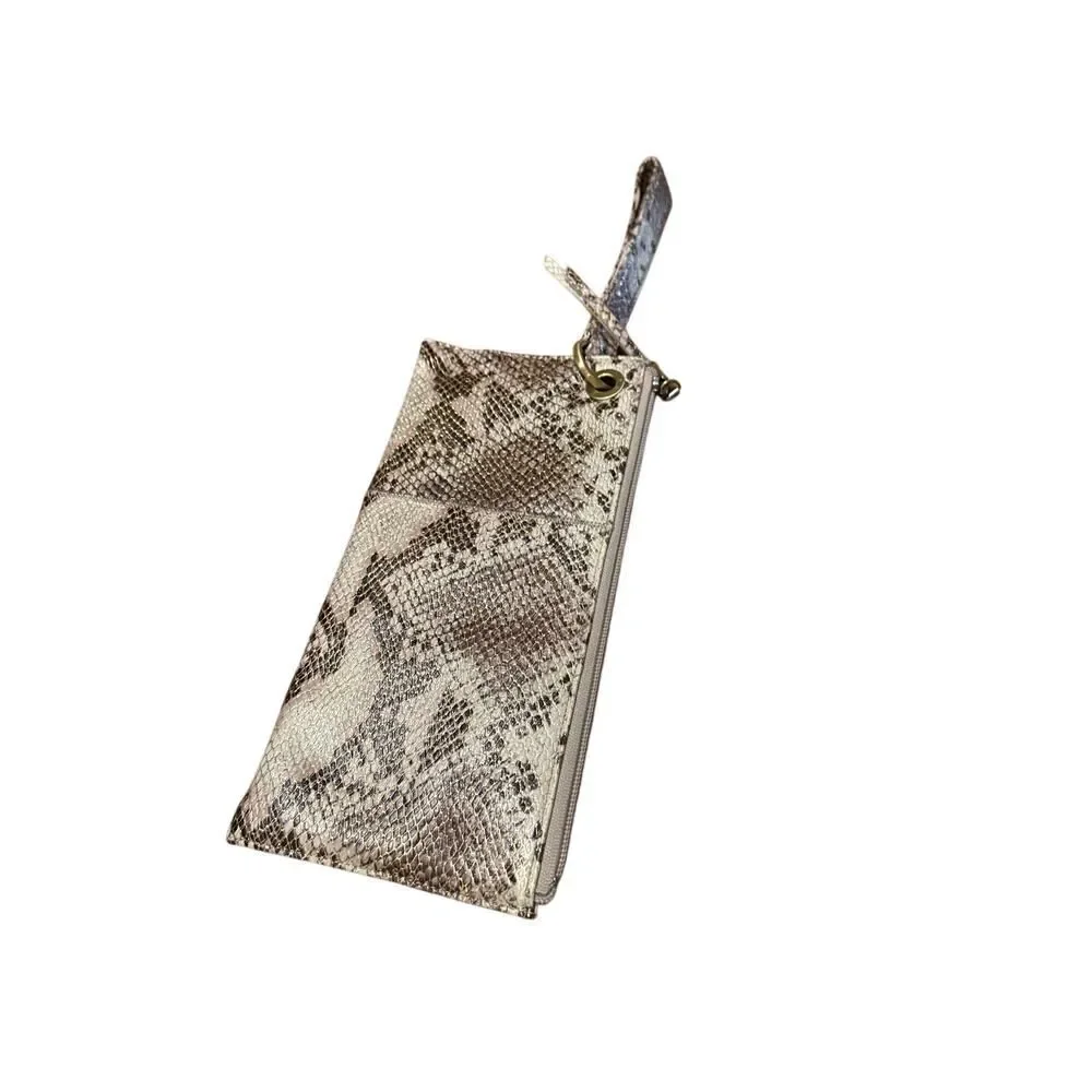HOBO vida clutch
